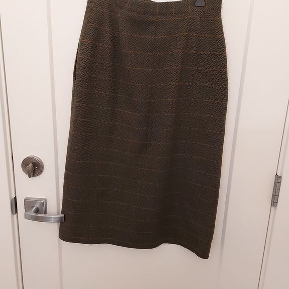 VINTAGE Wool Skirt made in France - Picture 4 of 13